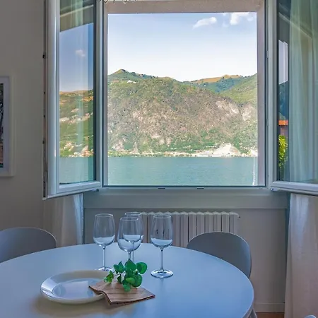 Ninfea Apartments By Wonderful Italy Lezzeno Exterior photo